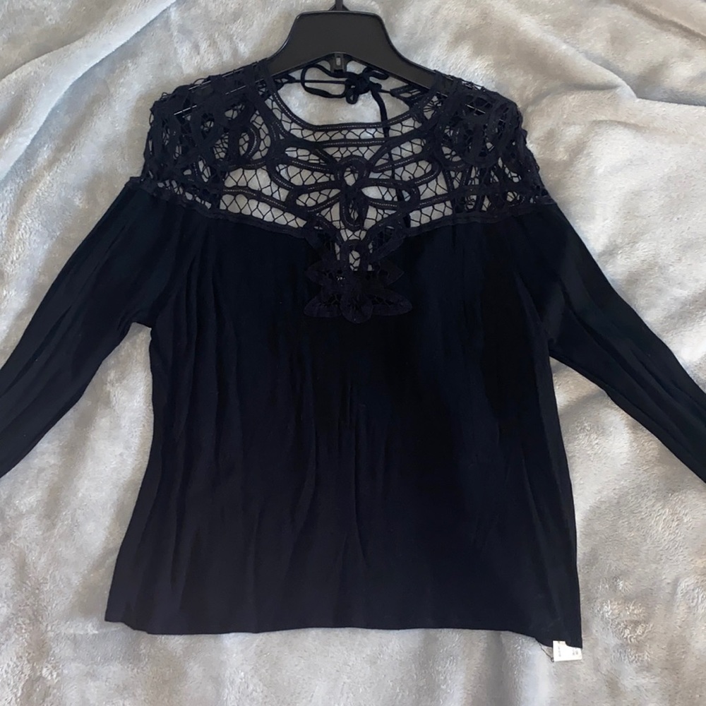 Black long sleeve shirt